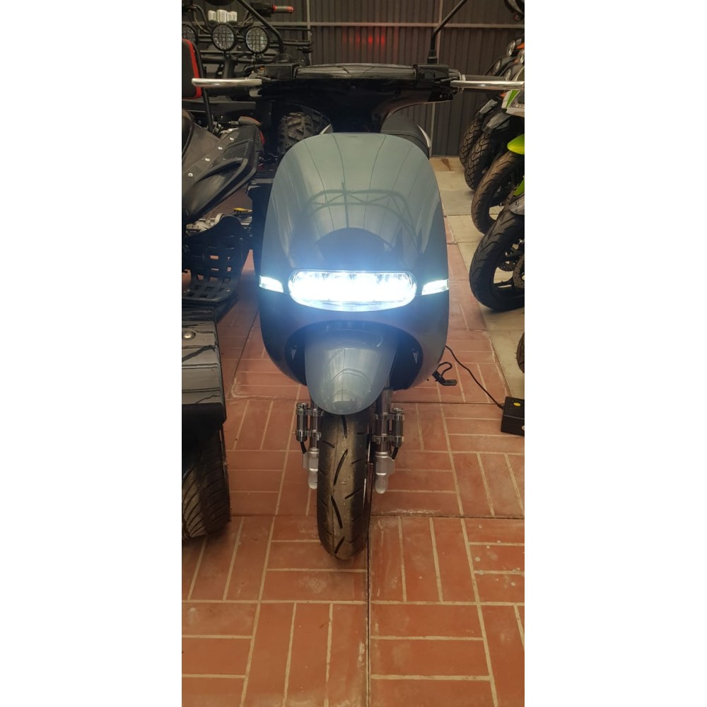 Электроскутер FST Classic 1000W 72V с АКБ 30FAh 8 Электроскутер FST Classic 1000W 72V с АКБ 30FAh 8